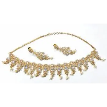 Smooth Texture Traditional Necklace 