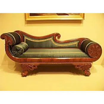 Fine Finishing Traditional Sofa