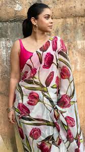 Stylish Trendy Ladies Sarees