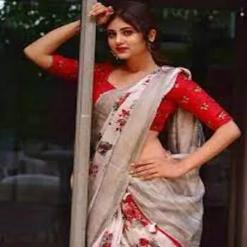 Trendy Fashionable Ladies Sarees