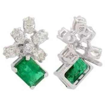 Fancy White Gold Earrings 