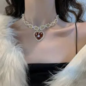 Fancy White Gold Pendant 