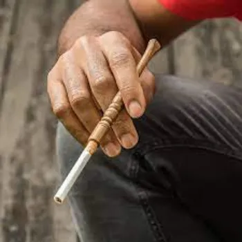 Krishnacrafts of india Wooden Cigarette Holder