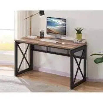 Glossy Finishing Wooden Workstation