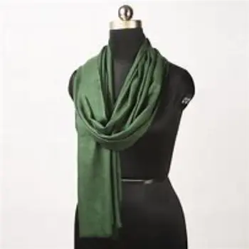 Seamless Finish Wool Scarf