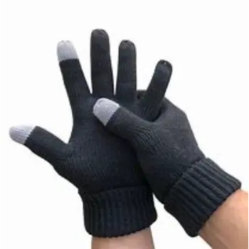 Seamless Finish Woolen Gloves